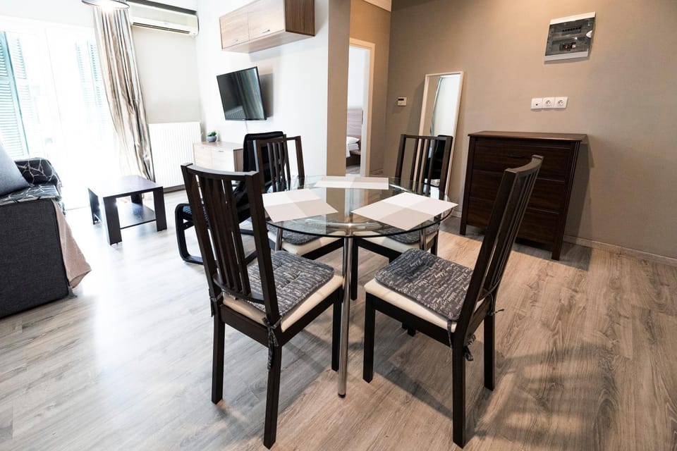 Living room, Seating area, Dining area