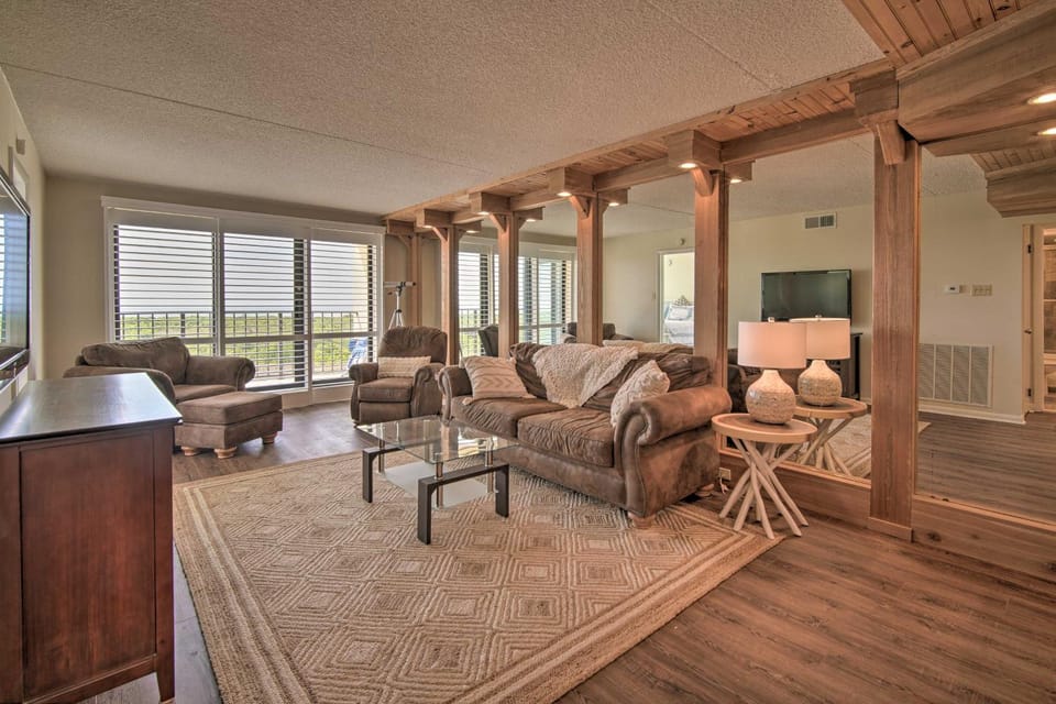Welcoming Brigantine Condo w/ Ocean Views! House in Brigantine