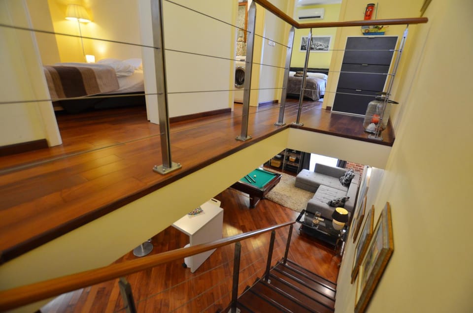 Bed, Kitchen or kitchenette, Living room