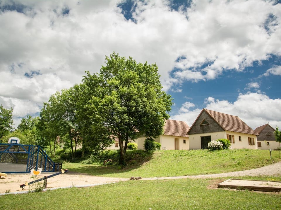 Property building, Summer