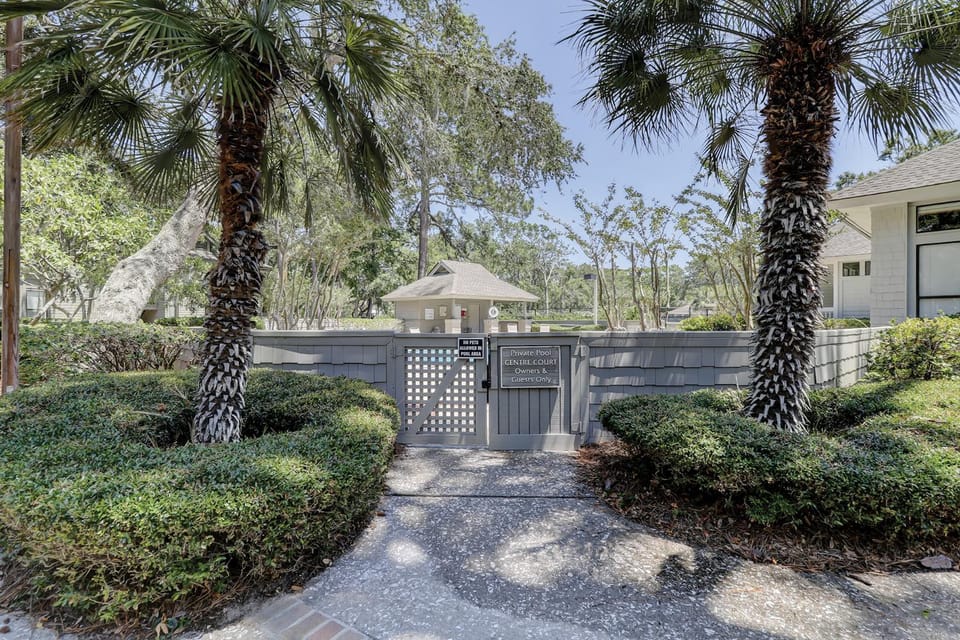 7817 Centrecourt Villa in Hilton Head Island
