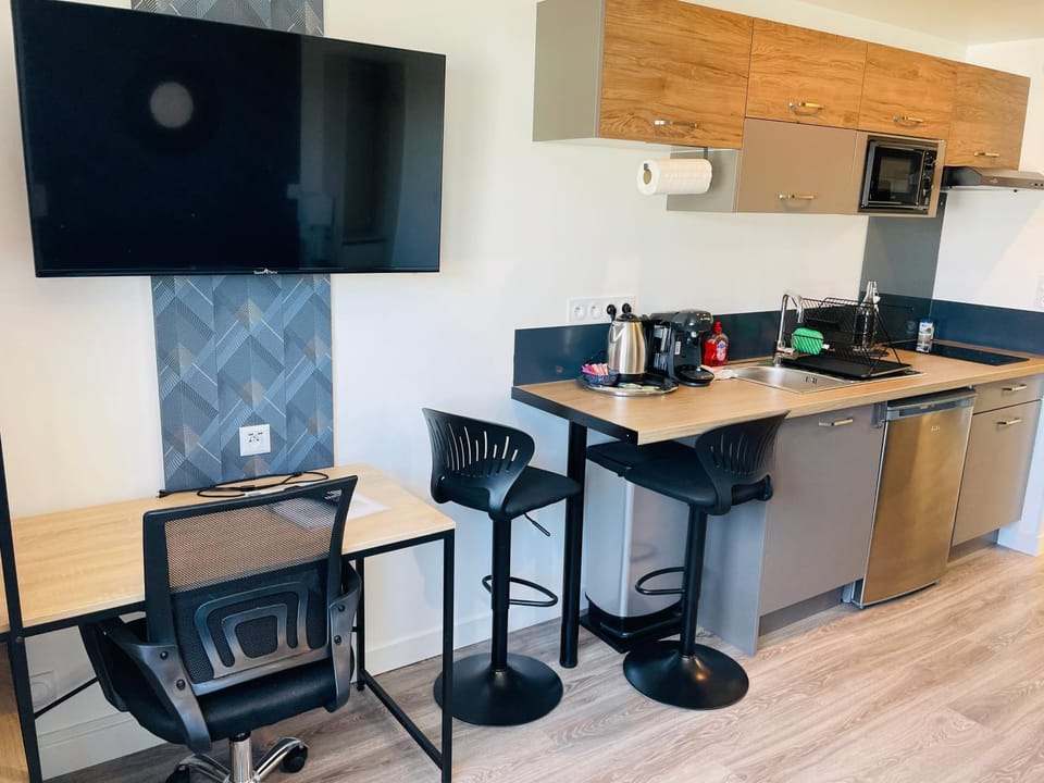 TV and multimedia, Dining area