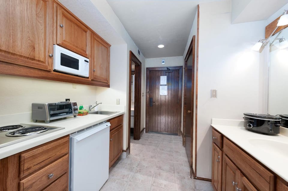 Tamarron Lodge Studio 512 House in La Plata County