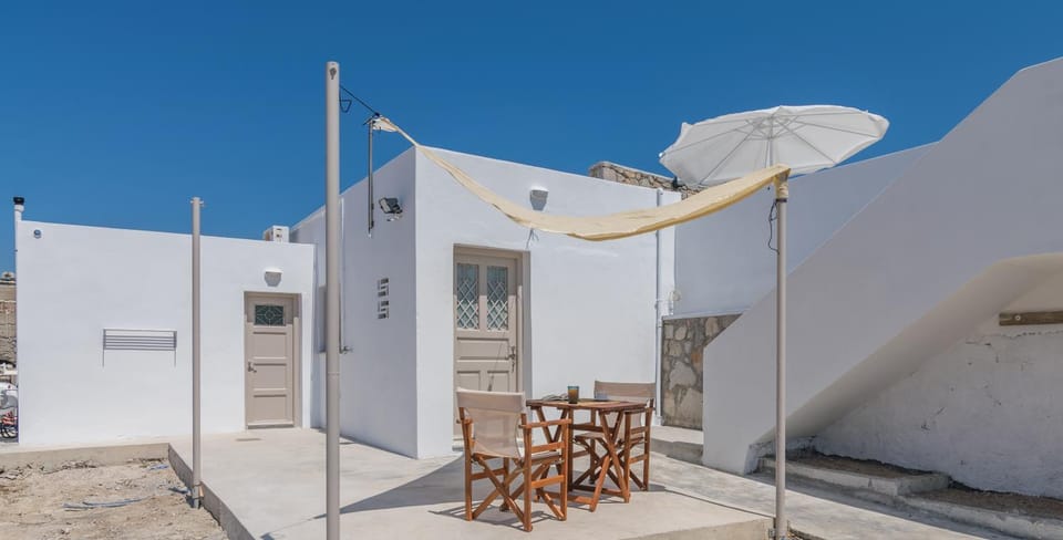 Facade/entrance, Balcony/Terrace, Balcony/Terrace