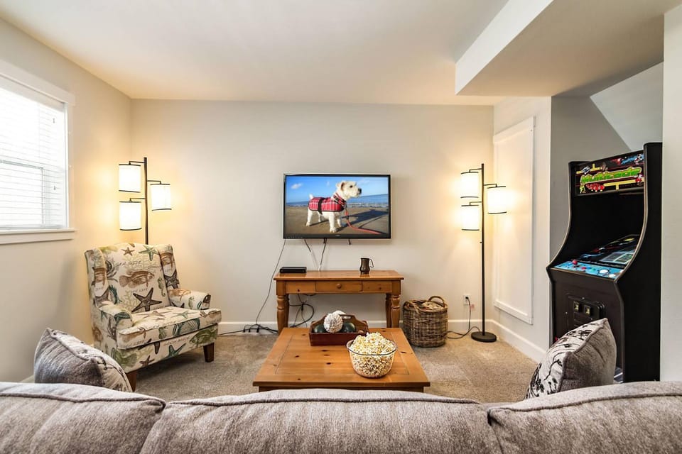 Seas Life House in Roads End