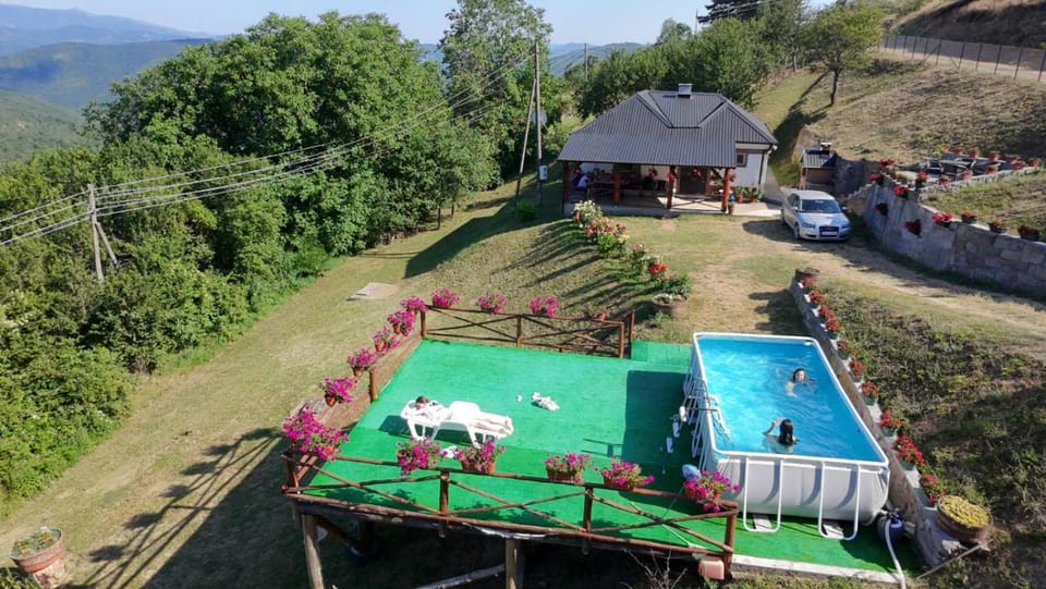 Vujanac vikend kuća House in Serbia