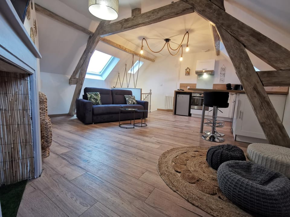Living room, Seating area, pet friendly, stove, kitchen