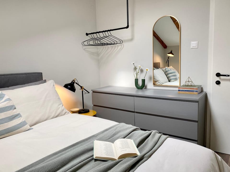 Decorative detail, Bedroom
