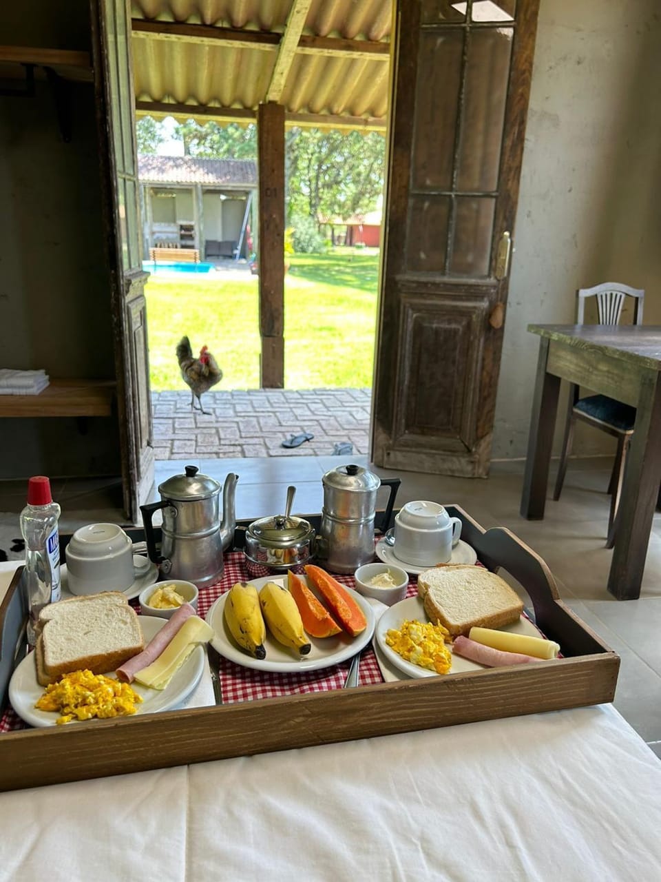 Food and drinks, Dining area, Breakfast
