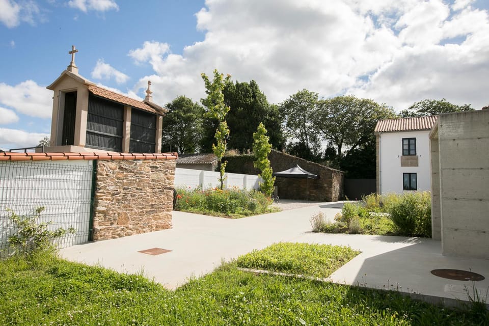 ALBERGUE O FERVELLO Hostel in Galicia