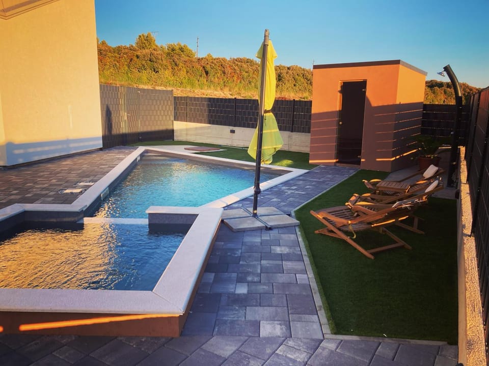 Villa Silente Villa in Šibenik-Knin County, Croatia