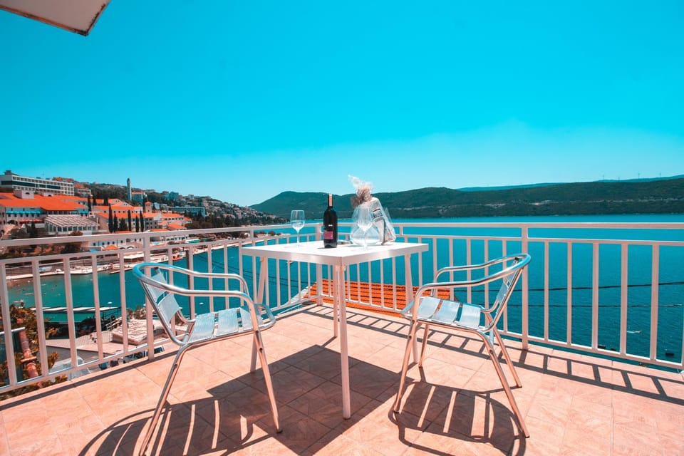 View (from property/room), Balcony/Terrace, Sea view