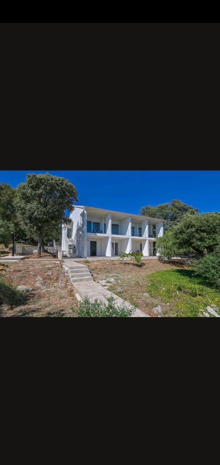 House on the beach Villa in Lun