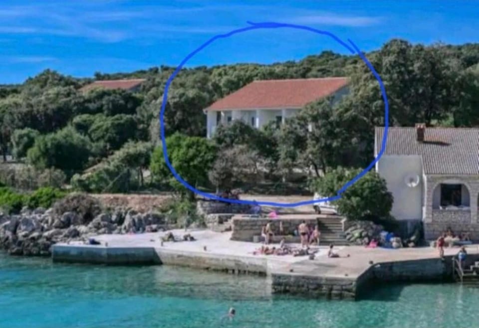 House on the beach Villa in Lun