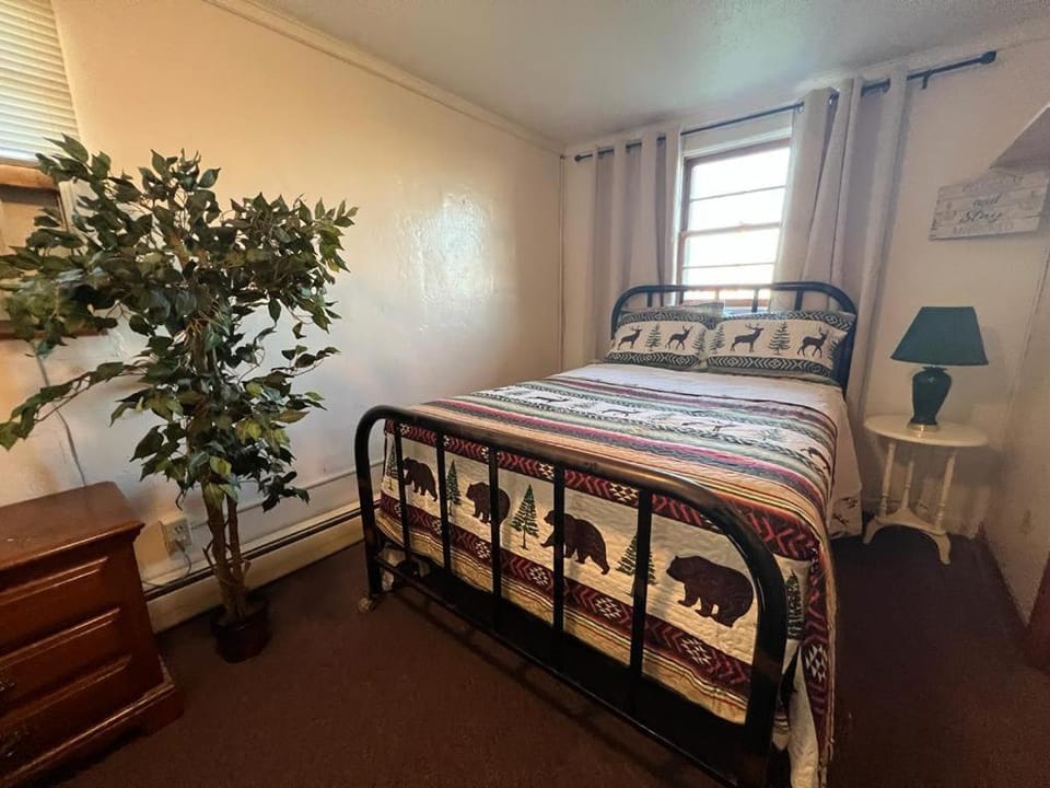 Whetstone Bay Lodge Hotel in South Dakota