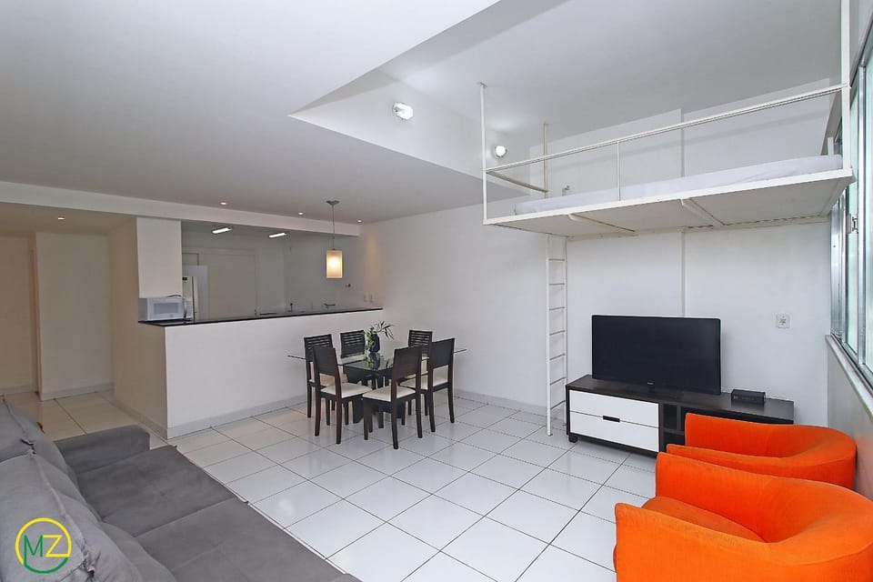 Spacious 2 bedroom apartment in Leme Apartment in Rio de Janeiro