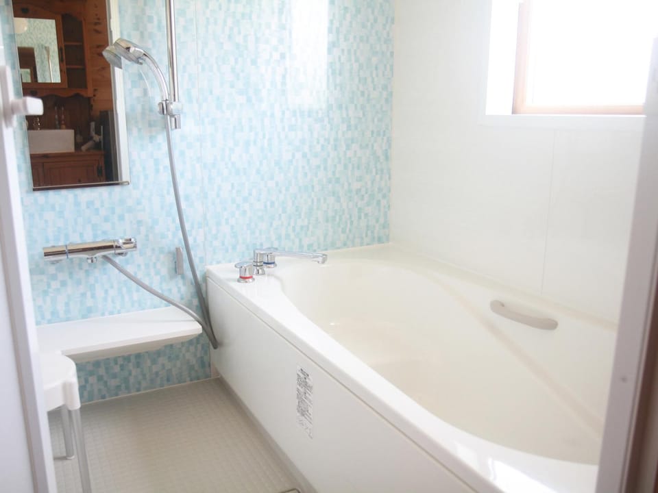 Bathroom, Bath