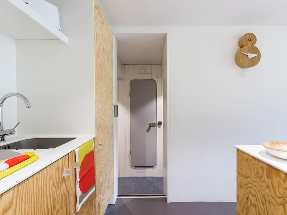 Appartement rénové 3 pièces cabine, Ski aux pieds, Balcon, Charvet, Arc 1800 - FR-1-346-323 Cabin in Landry