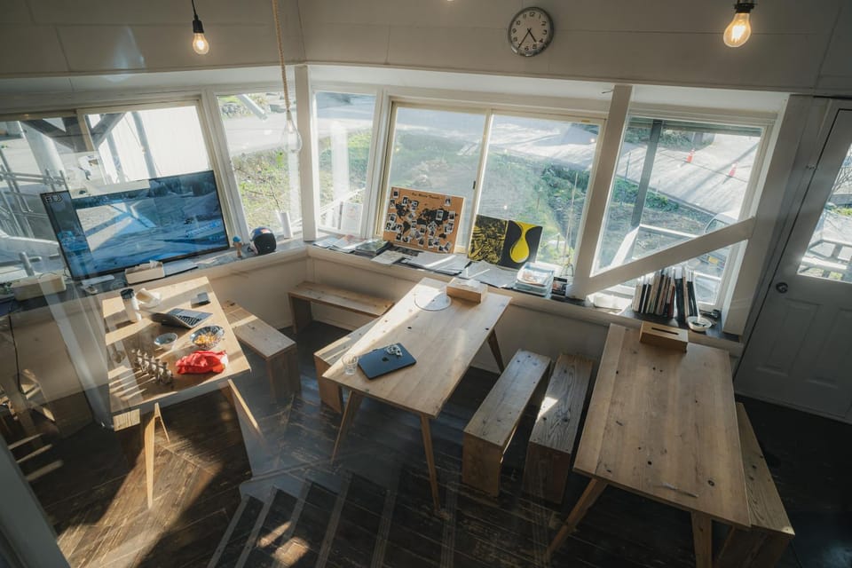 Communal lounge/ TV room