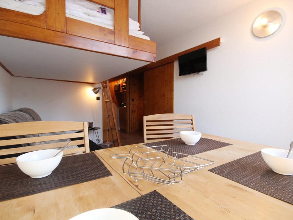 Studio lumineux au centre station avec balcon et Wifi gratuit - FR-1-346-391 Apartment in Landry