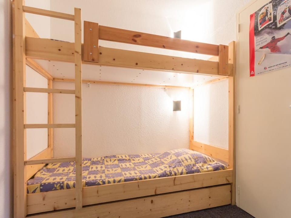 Studio cabine avec balcon et WIFI gratuit - FR-1-346-508 Cabin in Bourg-Saint-Maurice