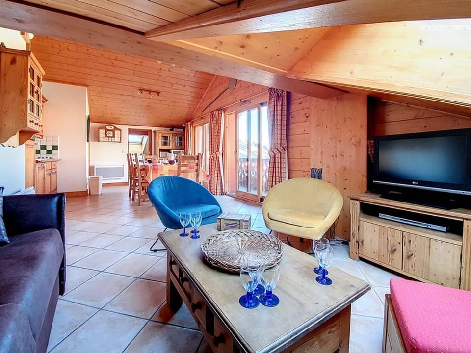 Appartement spacieux proche des pistes avec balcon pour 8 personnes - FR-1-344-749 Apartment in Les Allues