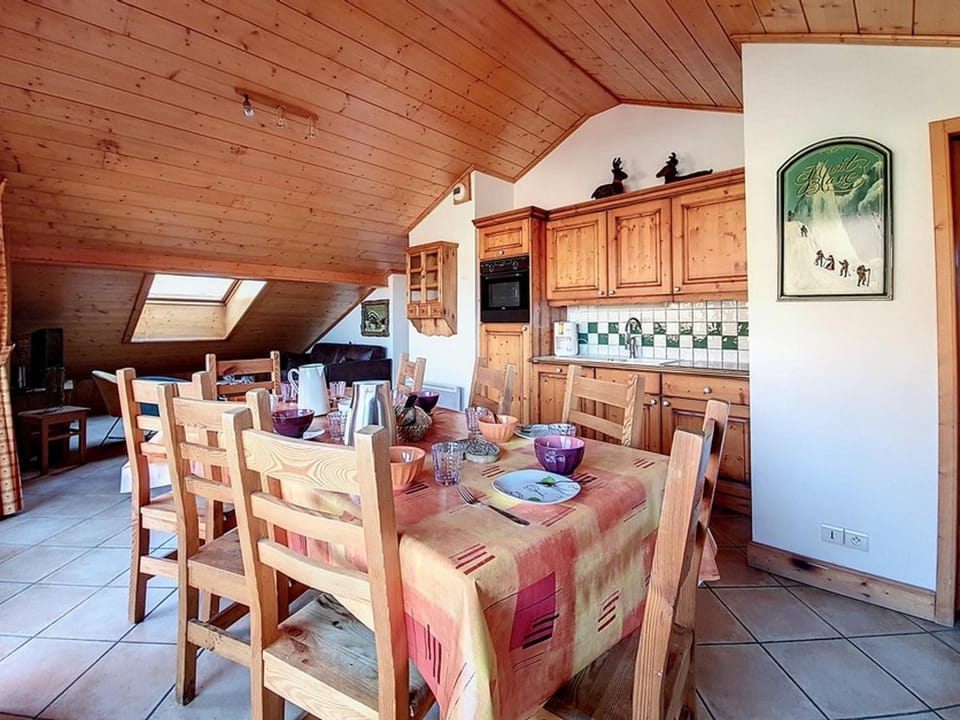 Appartement spacieux proche des pistes avec balcon pour 8 personnes - FR-1-344-749 Apartment in Les Allues