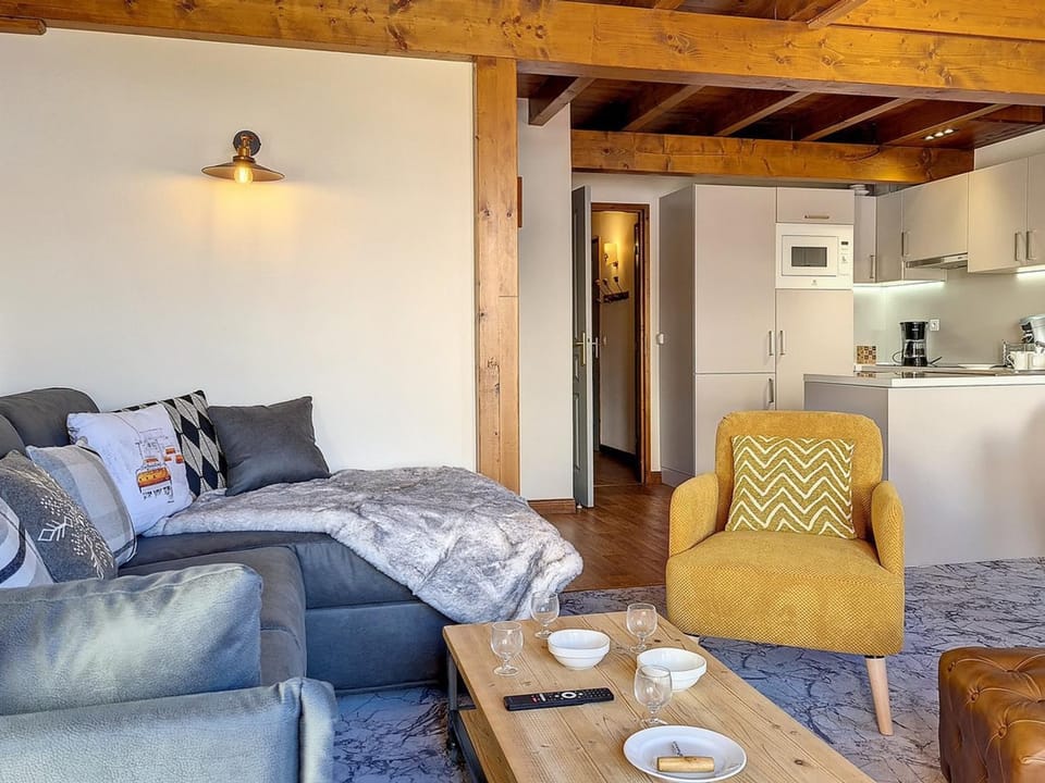 Appartement spacieux, proche pistes, balcon, 10 pers, sauna, hammam, WIFI - FR-1-344-747 Apartment in Les Allues