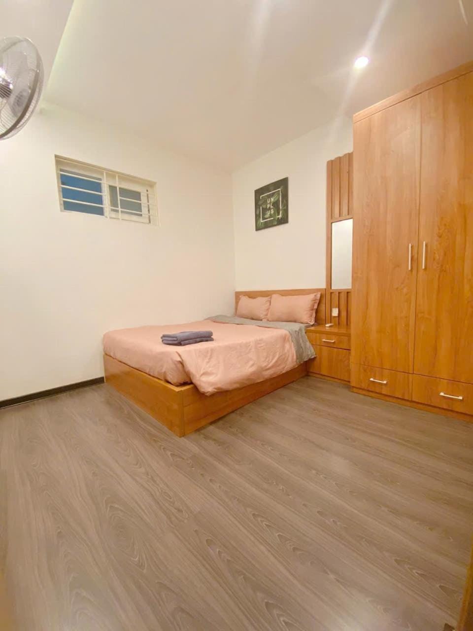 Bed, Bedroom, towels, wardrobe, air conditioner
