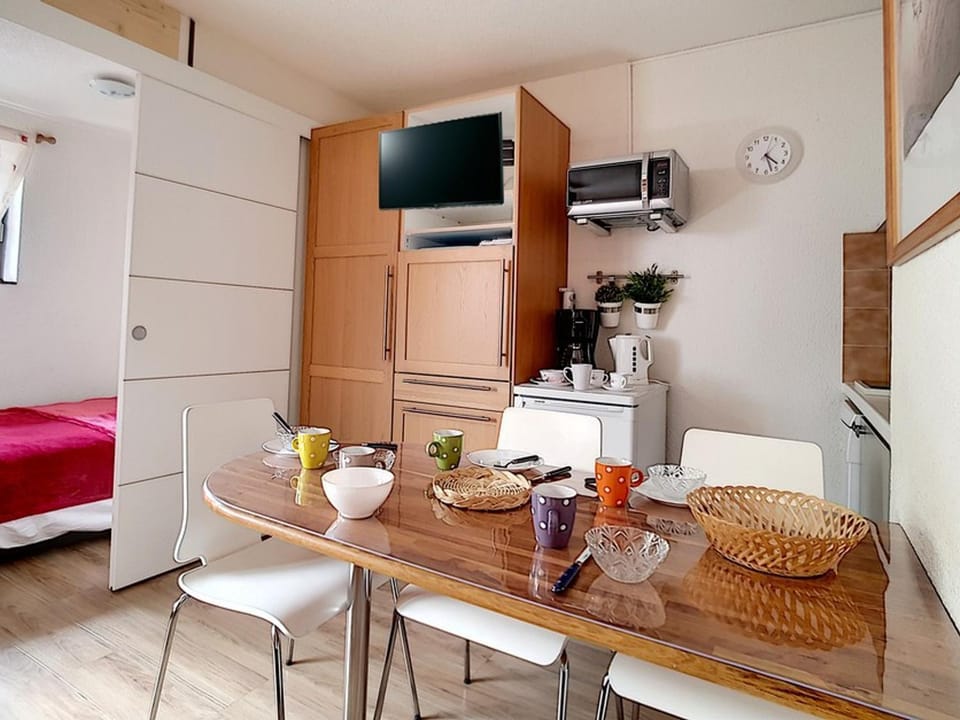 Appartement lumineux | Départ skis aux pieds | Terrasse | 4 pers. - FR-1-344-912 Apartment in Les Allues