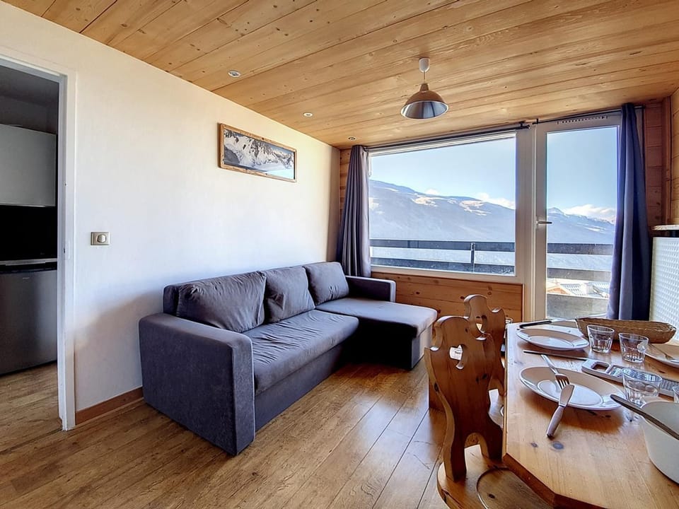 Appartement Confortable Ski-aux-Pieds avec Balcon Apartment in Les Allues