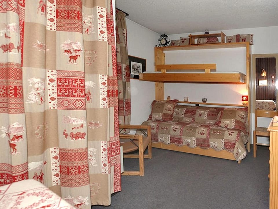Studio cosy aux Menuires avec balcon et accès wifi - FR-1-344-978 Apartment in Les Allues