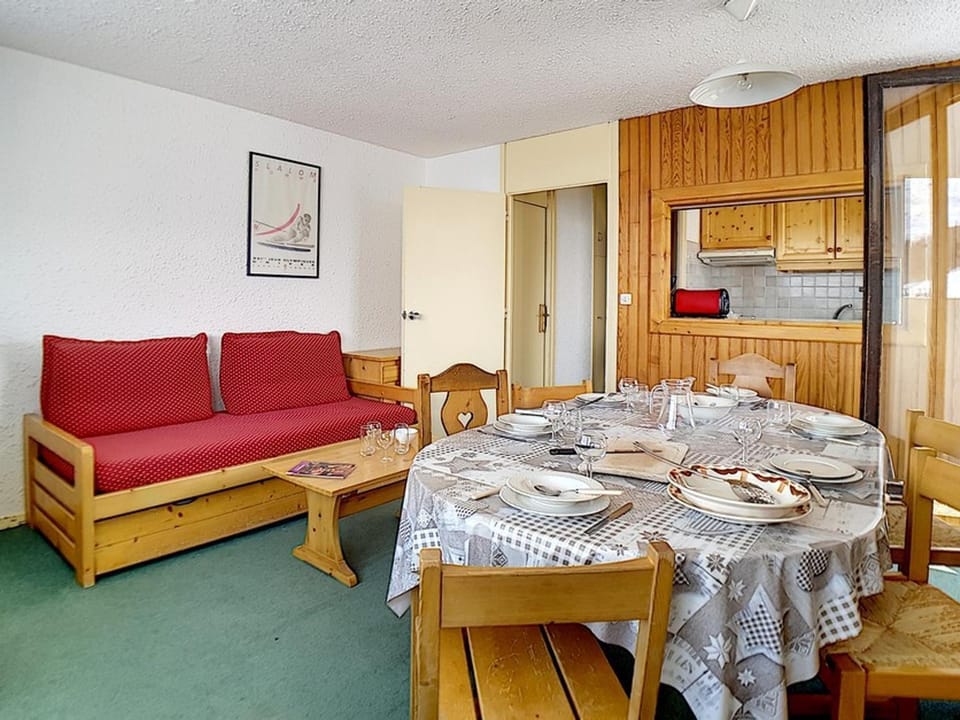 Appartement lumineux à la Croisette, 8 personnes, skis aux pieds - FR-1-344-1054 Apartment in Les Allues