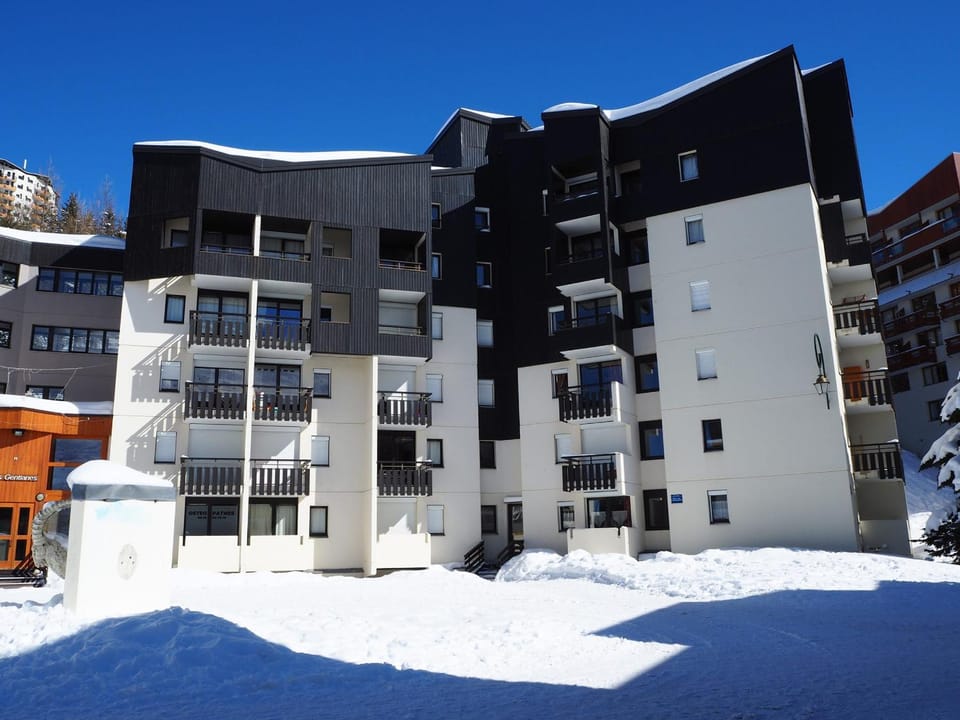 Studio confort Les Menuires · Balcon · WIFI - FR-1-344-1069 Apartment in Les Allues