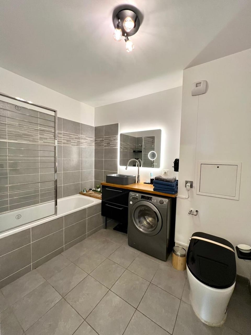 Bathroom, washing machine, dryer