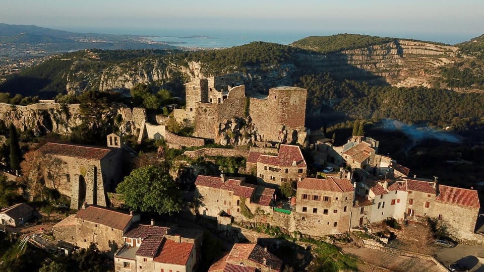 EVEN Bistrot Bed and Breakfast in Le Beausset