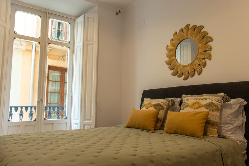 Bed, Balcony/Terrace, Bedroom