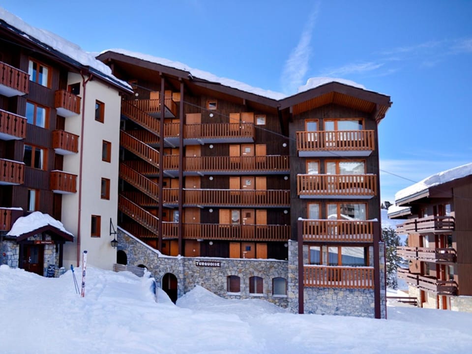 Appartement fonctionnel 5 pers · Skis aux pieds · Animaux admis Apartment in Mâcot-la-Plagne