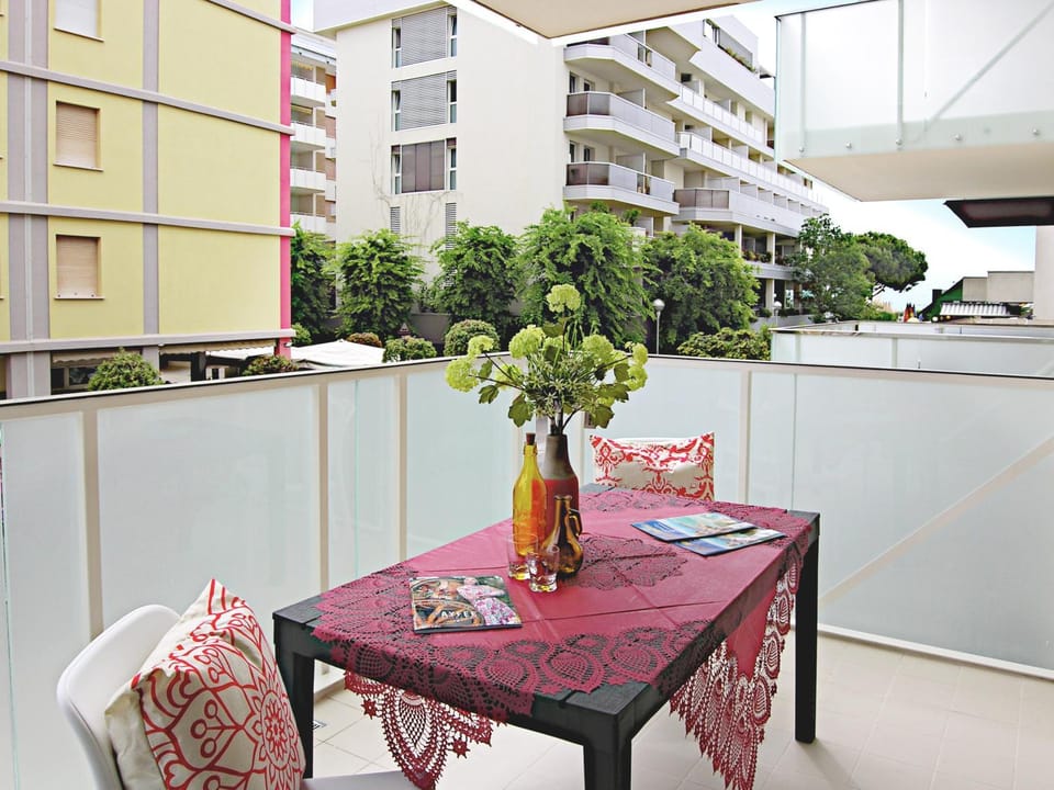 Balcony/Terrace, City view