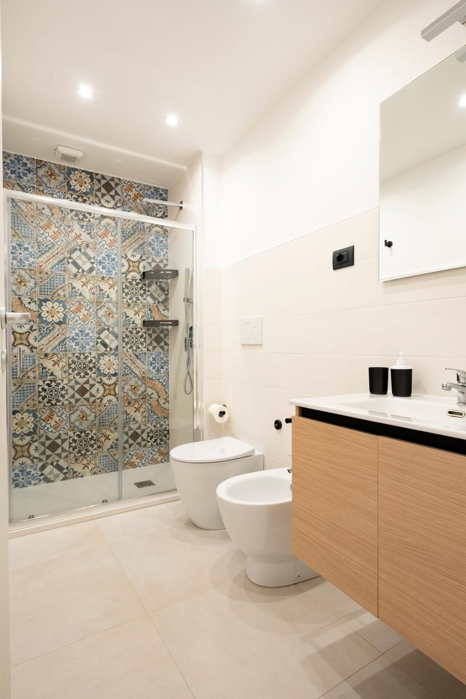 Shower, Toilet, Bathroom, Bath, bidet