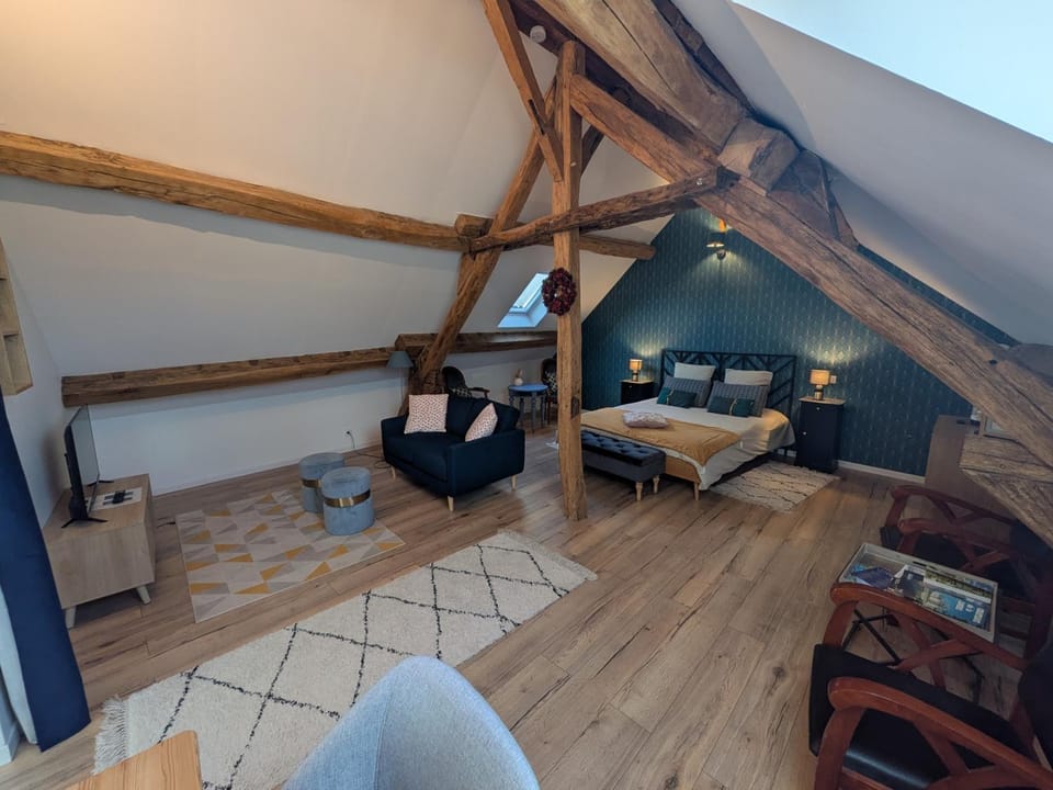 Photo of the whole room