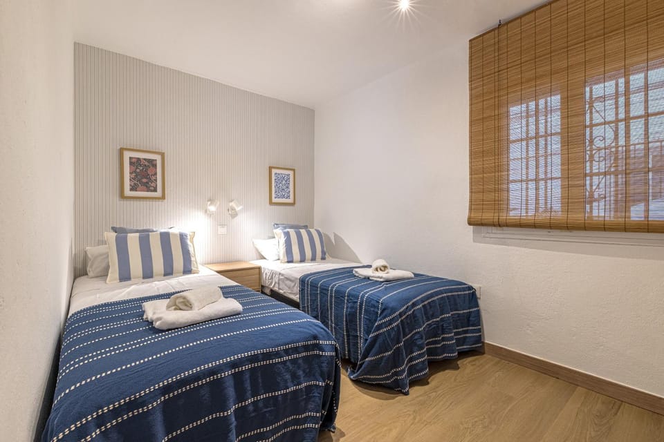 Property building, Living room, Bedroom