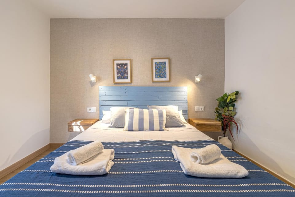 Living room, Bedroom
