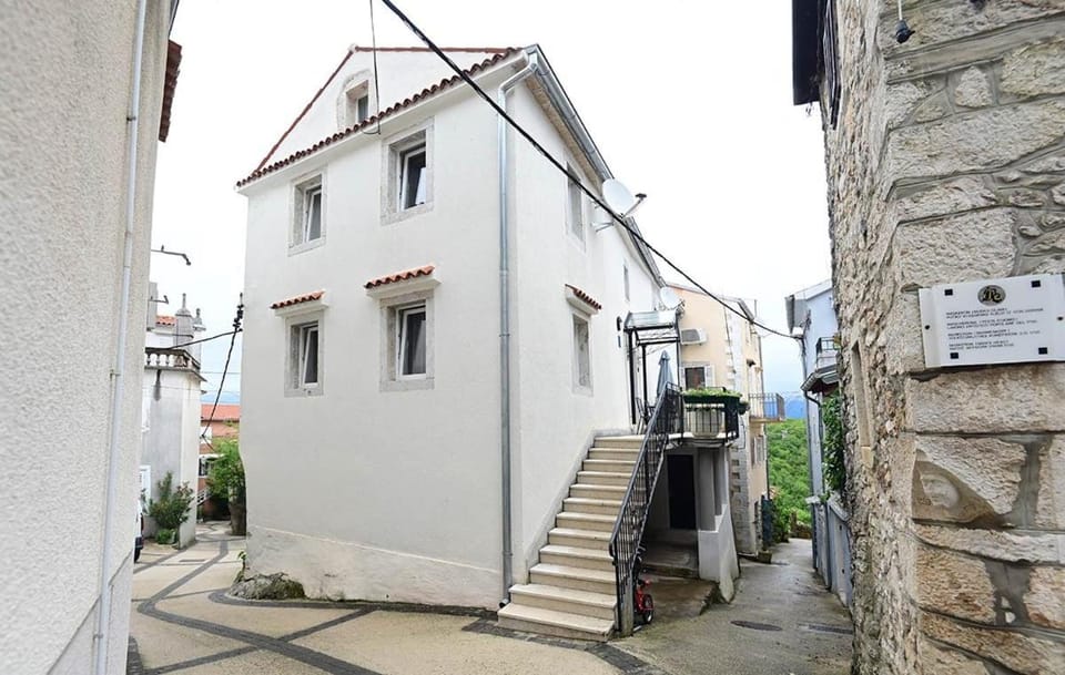 Property building, Facade/entrance, Street view