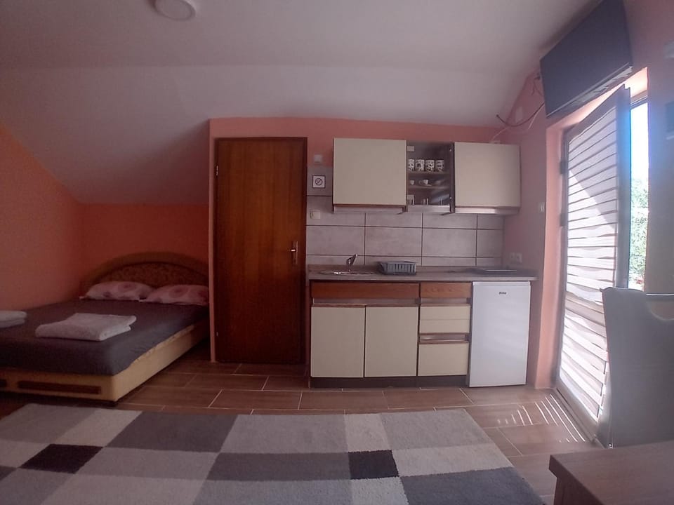 Red apartman 2 Apartment in Bosnia and Herzegovina