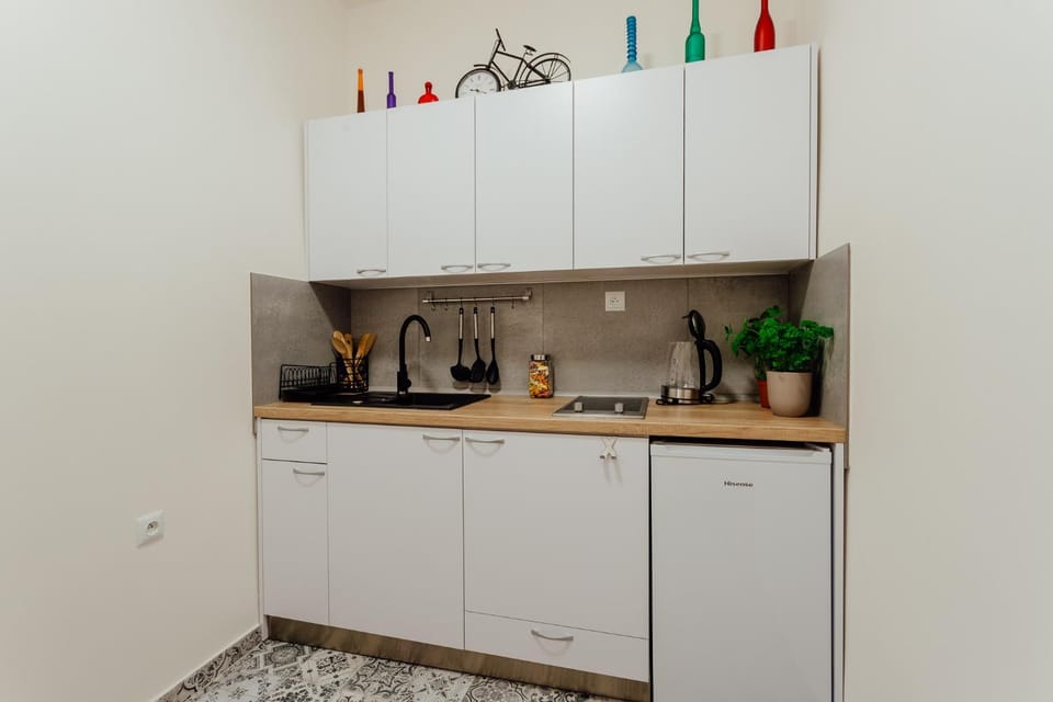 Coffee/tea facilities, Kitchen or kitchenette