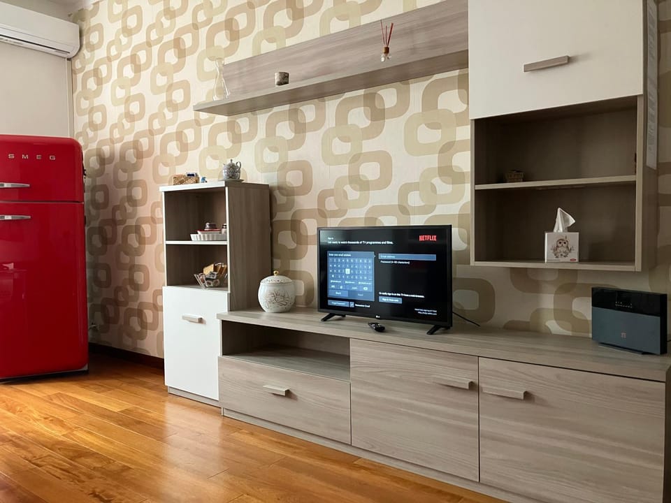 Communal lounge/ TV room, TV and multimedia