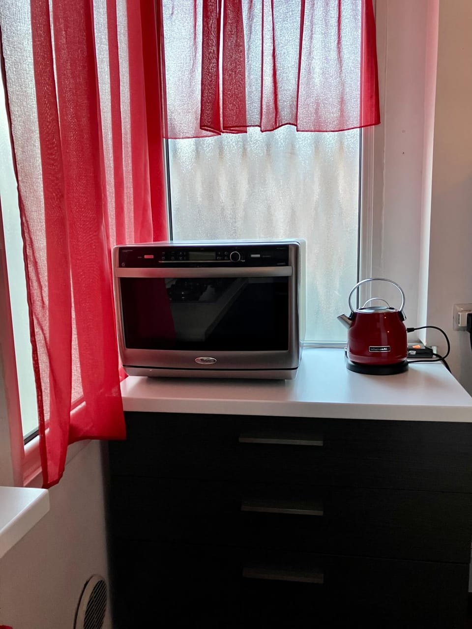 Coffee/tea facilities, minibar