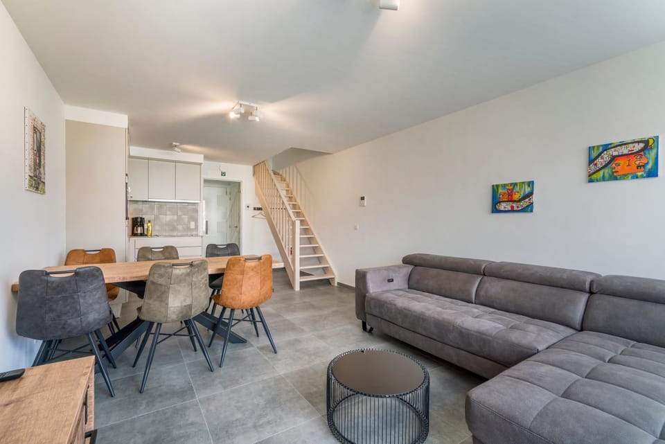 Living room, Seating area, Dining area, kitchen
