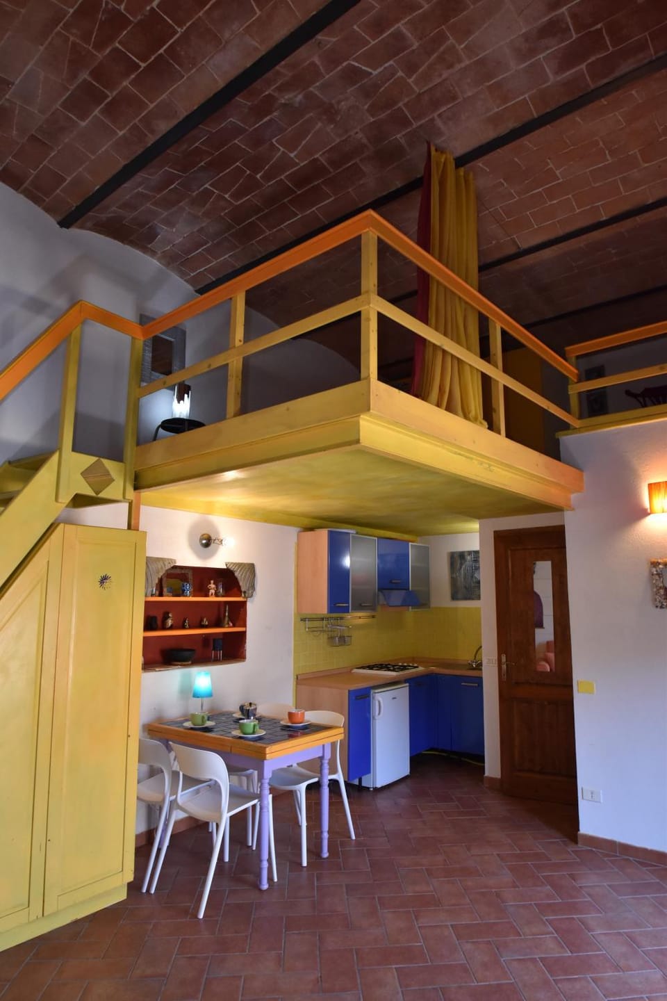 Kitchen or kitchenette, Living room, kitchen